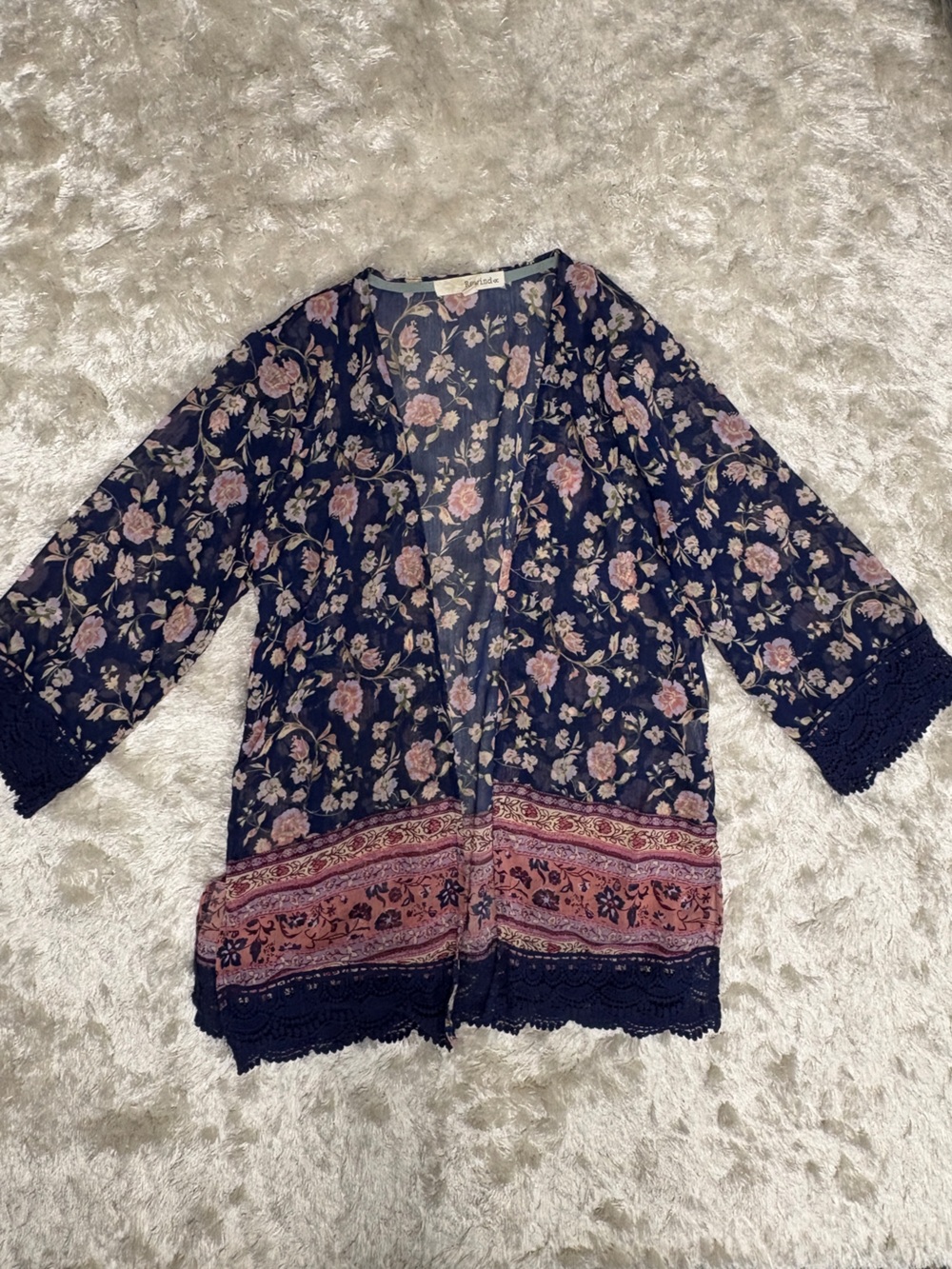 Rewind Women’s/Juniors Navy Blue w/ Pink Floral Cardigan Kimono w/ crochet trim